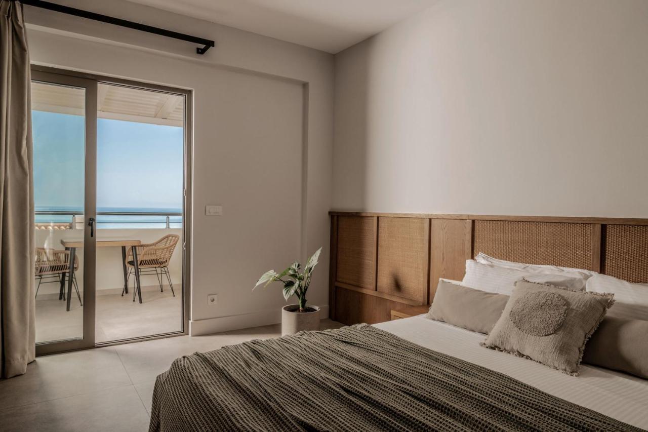 Paradise Elegant Apartments - Perfect Escape On The Beach Αλυκών Εξωτερικό φωτογραφία